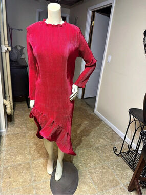 Red Long Sleeve Pleated Dress Like New